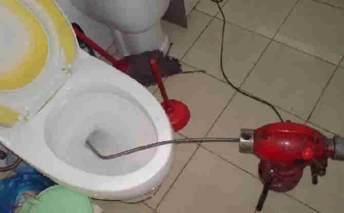 振安马桶通下水